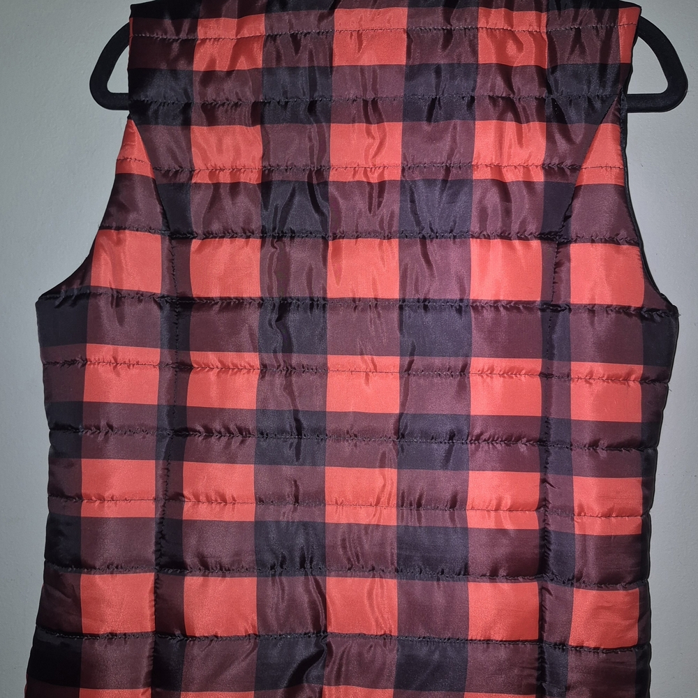 Rue21 Red and Black Plaid Puffer Vest - Picture 2 of 3
